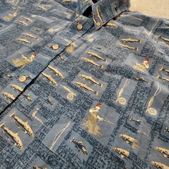 MunsingWear Shirt Mens LARGE Blue Fisherman Rod Fly Fishing Button Short Sleeve - Picture 2 of 8